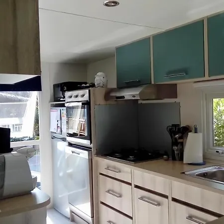 Camping Le Montourey Azur 78